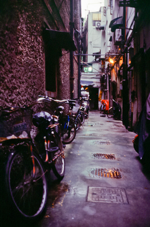 #18 Luke's studio's alley