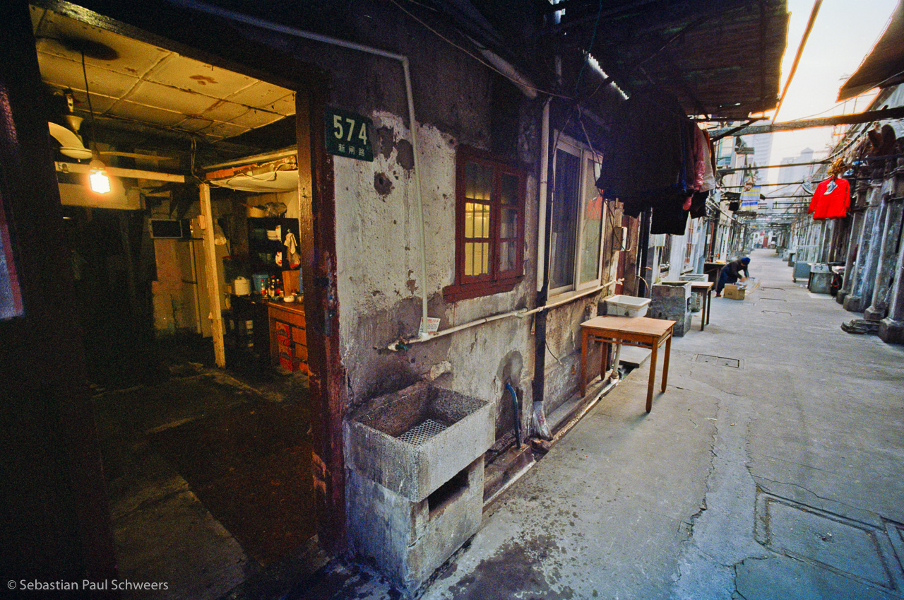 #66 peek into a kitchen