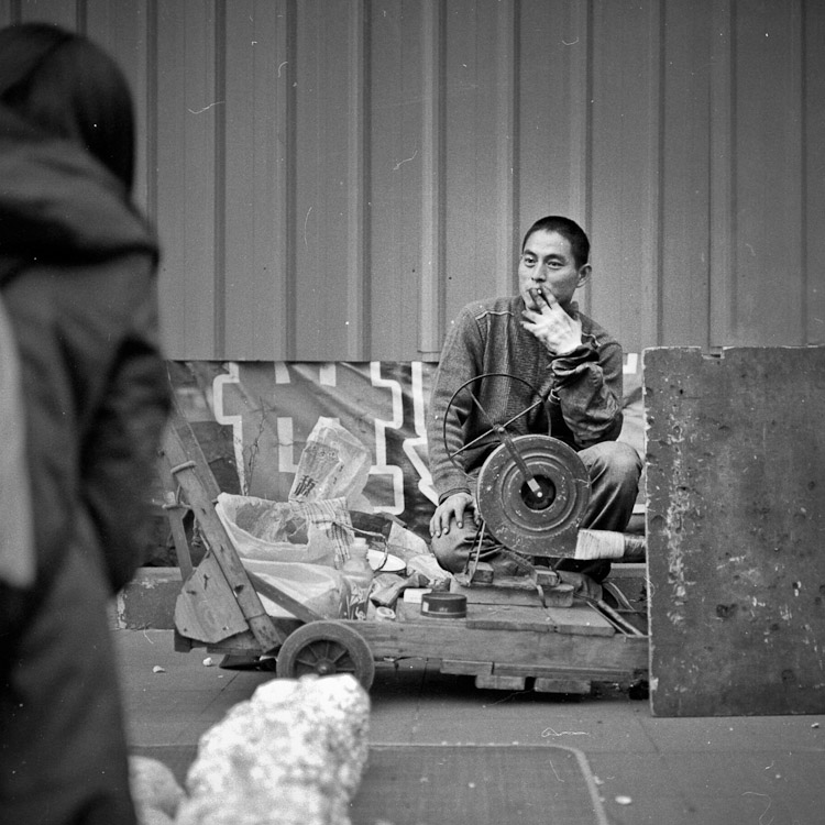 #4 puffpuff-food-vendor dude