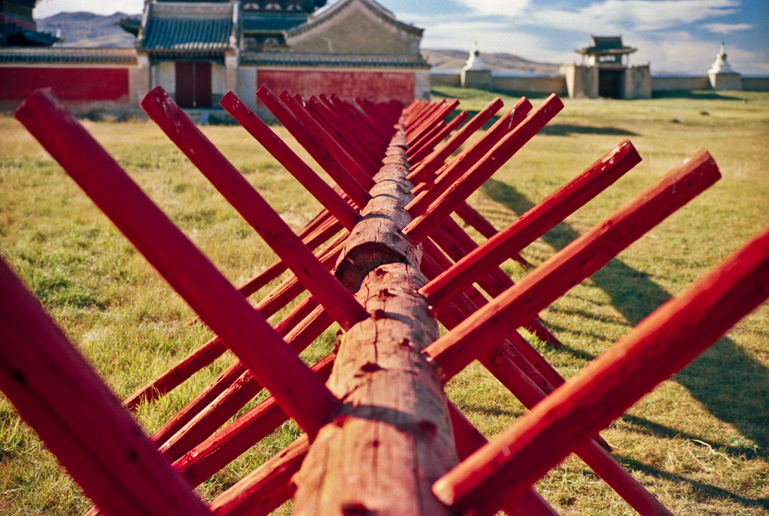 #36 very red fence at Erdene Zuu Monastery