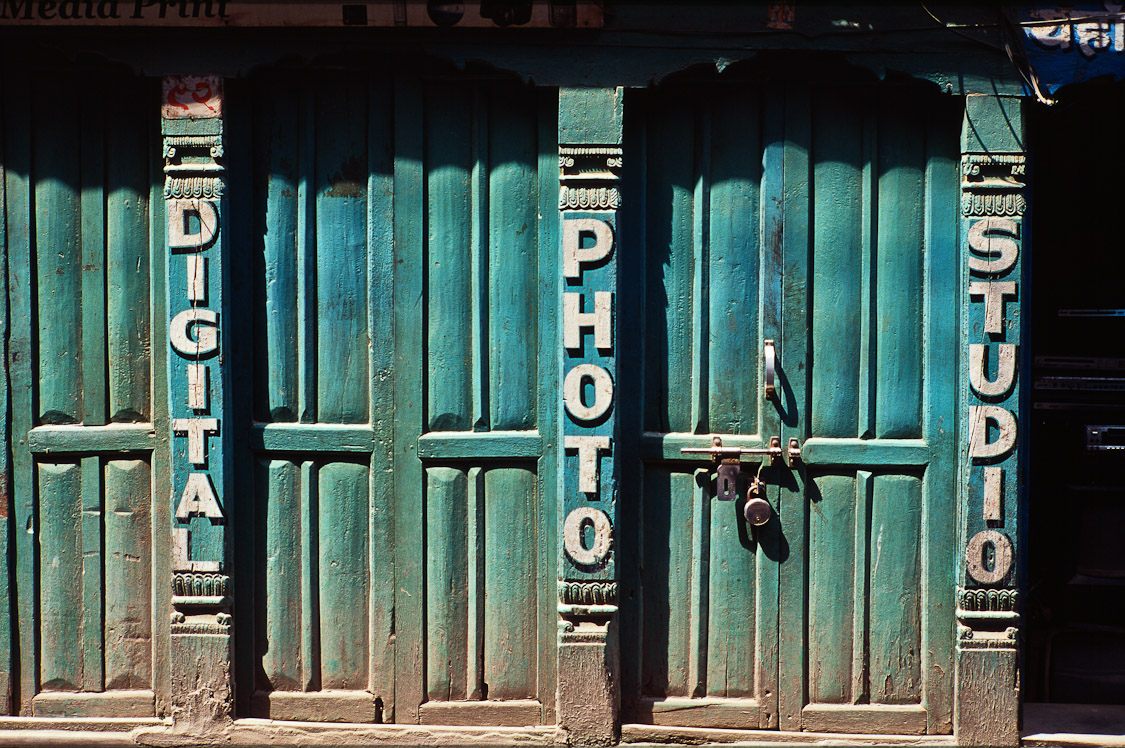 #5 DIGITAL PHOTO STUDIO
