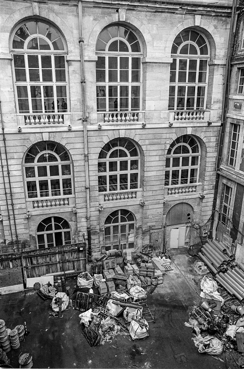 #11 Versailles backyard