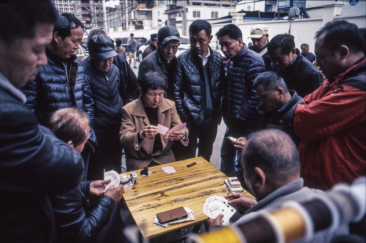 #23 Not all games stay indoors, even in cold weather. Right infront of the constructions sites, outside the last row of houses there is almost a defiant amount of activity out on the street.
