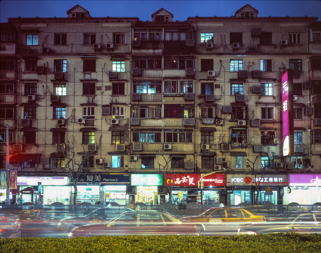 #14 A medium aged (I would guess about 20 years) old building in Suzhou Creed close to where Ryan let us live in his flat.