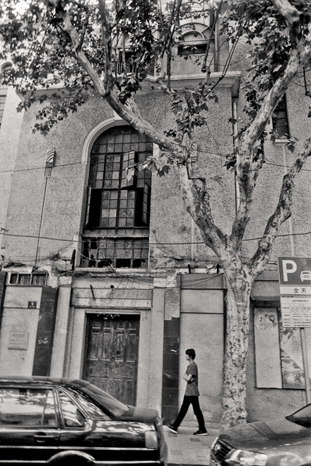 #8 abandoned something in the middle of Shanghai