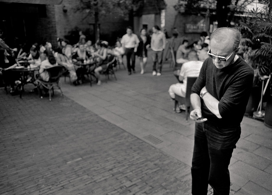 #19 and a tourist on the phone.